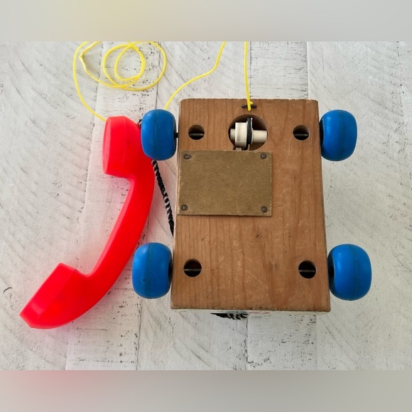 Fisher Price Classics Retro Chatter Telephone Rotary Dial Vintage Toy made n USA - Picture 8 of 9